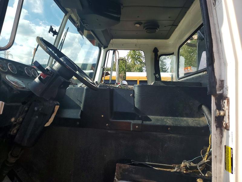2012 Autocar llc Xpeditor VIN 5VCACLLE5CH213121 COPART salvage auction — MINOR DENT/SCRATCHES, Nj - Clean Title Export Only, sold $1,250 on 2026-09-24 (photo 7)