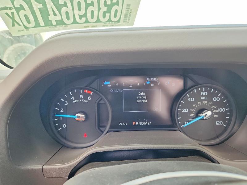 2024 Ford Econoline e350 VIN 1FDWE3FN1RDD42364 COPART salvage auction — MINOR DENT/SCRATCHES, TN - CERTIFICATE OF TITLE, sold $14,200 on 2026-08-25 (photo 9)