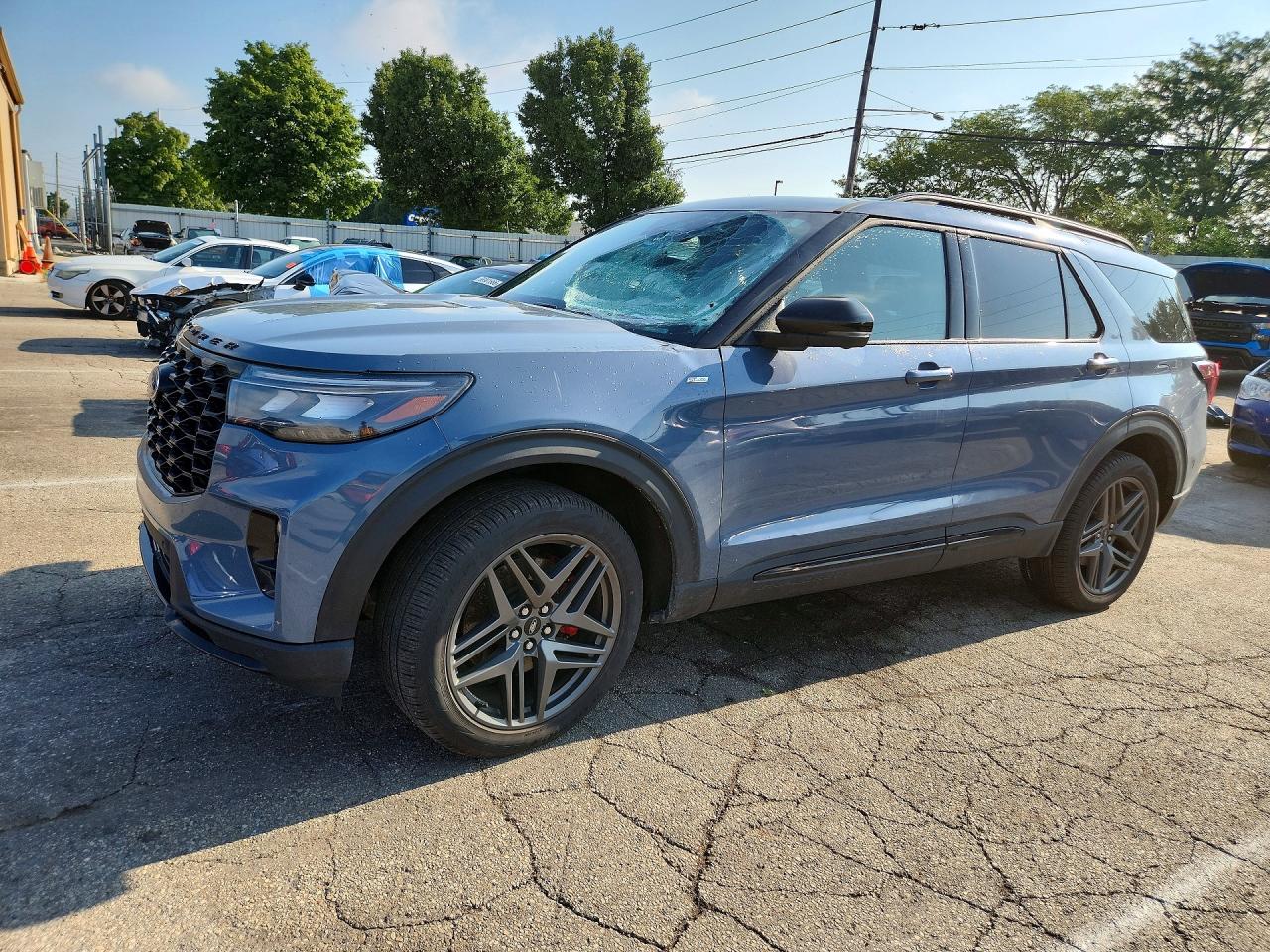 2025 Ford Explorer VIN 1FMUK8KH2SGC04785 — COPART salvage auction photo