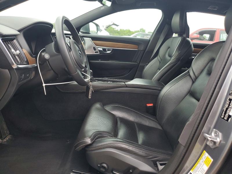 2018 Volvo S90 VIN LVY992ML7JP028702 COPART salvage auction — REAR END, Salvage Title, sold $7,700 on 2026-09-16 (photo 7)