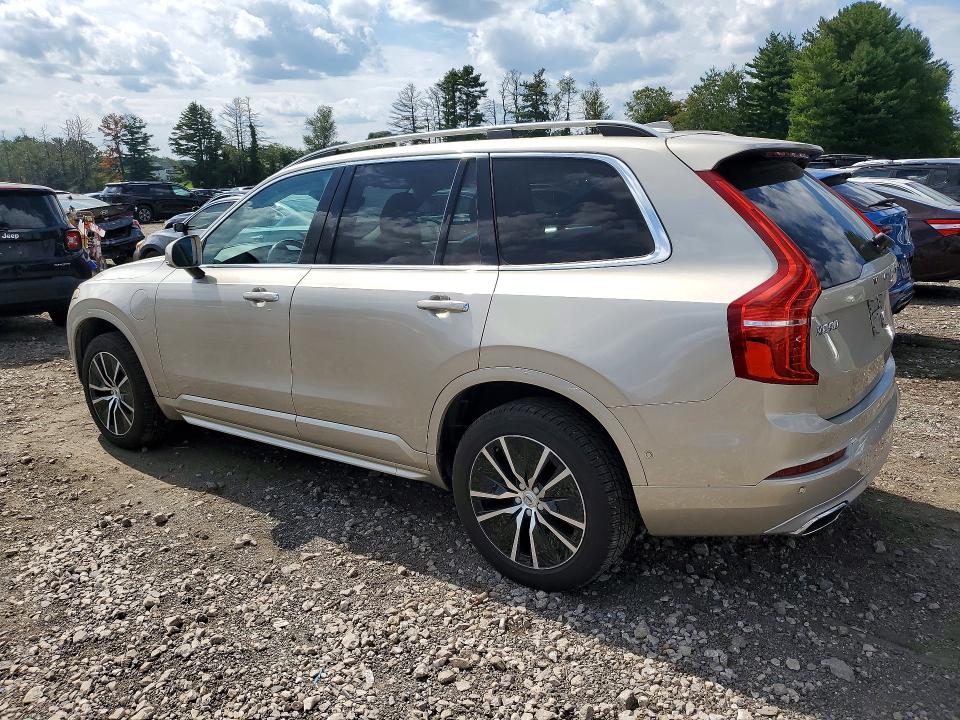 2016 Volvo Xc90 VIN YV4BC0PK1G1050544 COPART salvage auction — MINOR DENT/SCRATCHES, Md - Certificate Of Title, sold $6,700 on 2026-09-02 (photo 2)