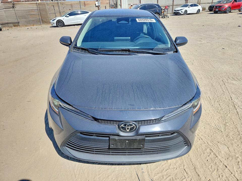2024 Toyota Corolla VIN 5YFB4MDE8RP099387 COPART salvage auction — MINOR DENT/SCRATCHES, Ca - Dis/Dlr/Exp Only Clean Title, sold $1,550 on 2026-08-31 (photo 5)