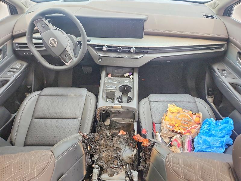 2025 Nissan Murano VIN 5N1AZ3DTXSC135743 COPART salvage auction — BURN, In - Cert Of Title-Salvage Title, sold $7,300 on 2026-10-16 (photo 8)