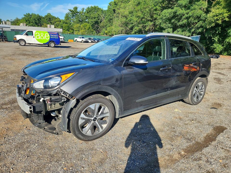 2022 Kia Niro VIN KNDCC3LG6N5160327 — COPART salvage auction photo