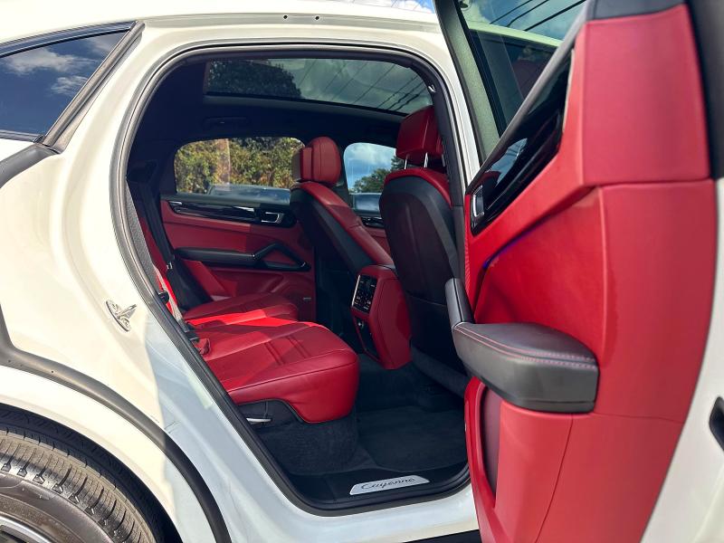 2020 Porsche Cayenne VIN WP1BE2AY3LDA55225 COPART salvage auction — MINOR DENT/SCRATCHES, Fl - Certificate Of Title (P), sold $34,000 on 2026-09-08 (photo 6)