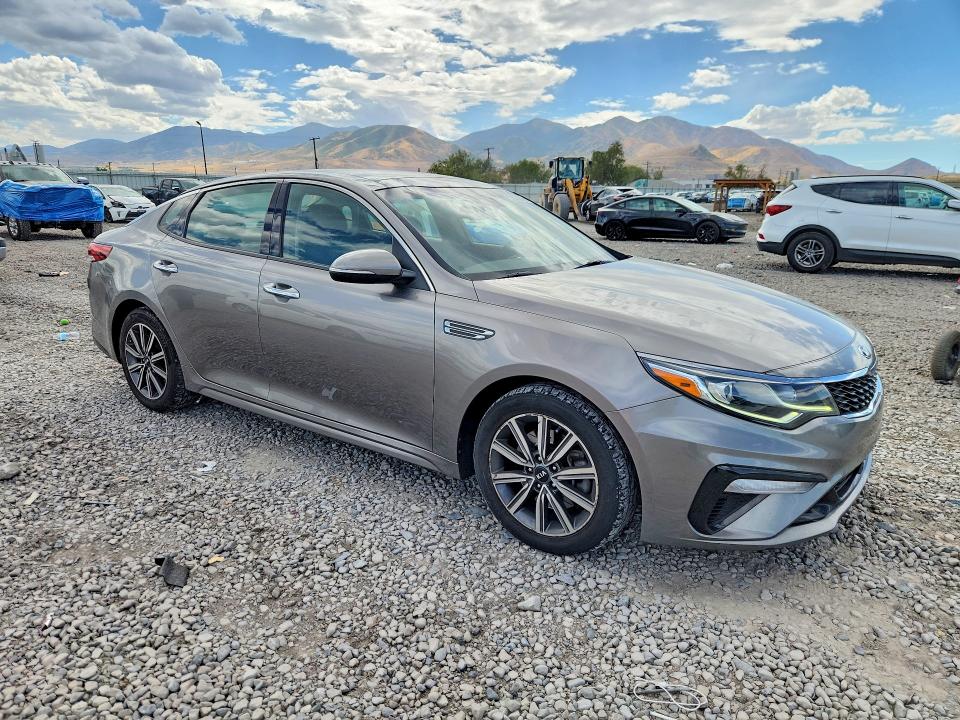 2019 Kia Optima VIN 5XXGU4L10KG321911 COPART salvage auction — MINOR DENT/SCRATCHES, UT - CERTIFICATE OF TITLE, sold $2,150 on 2026-09-11 (photo 4)