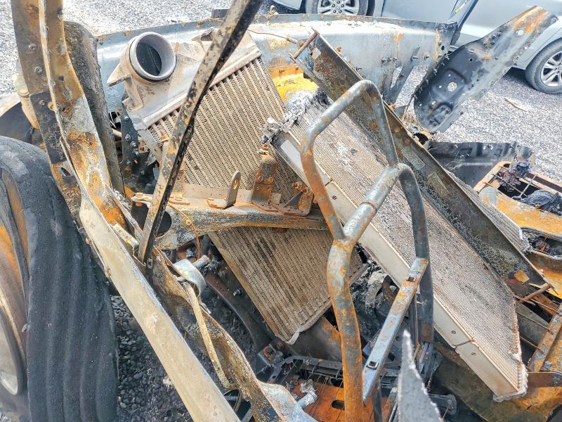 2007 Freightliner M2 106 VIN 1FVACWDC77HY27173 COPART salvage auction — BURN, VA - NON-REPAIRABLE CERTIFICATE, sold $200 on 2026-09-09 (photo 8)