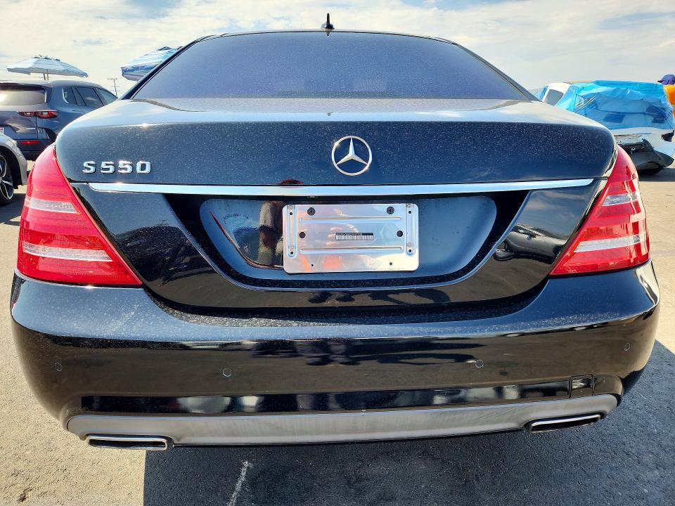 2013 Mercedes-benz S class VIN WDDNG7DB8DA497438 COPART salvage auction — MINOR DENT/SCRATCHES, Ca - Dis/Dlr/Exp Only Clean Title, sold $2,200 on 2026-08-17 (photo 6)