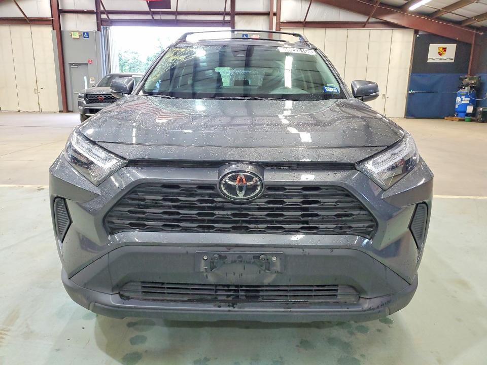 2025 Toyota Rav4 VIN 2T3W1RFV0SW379935 COPART salvage auction — REAR END, Tx - Certificate Of Title (P), sold $18,700 on 2026-08-24 (photo 5)