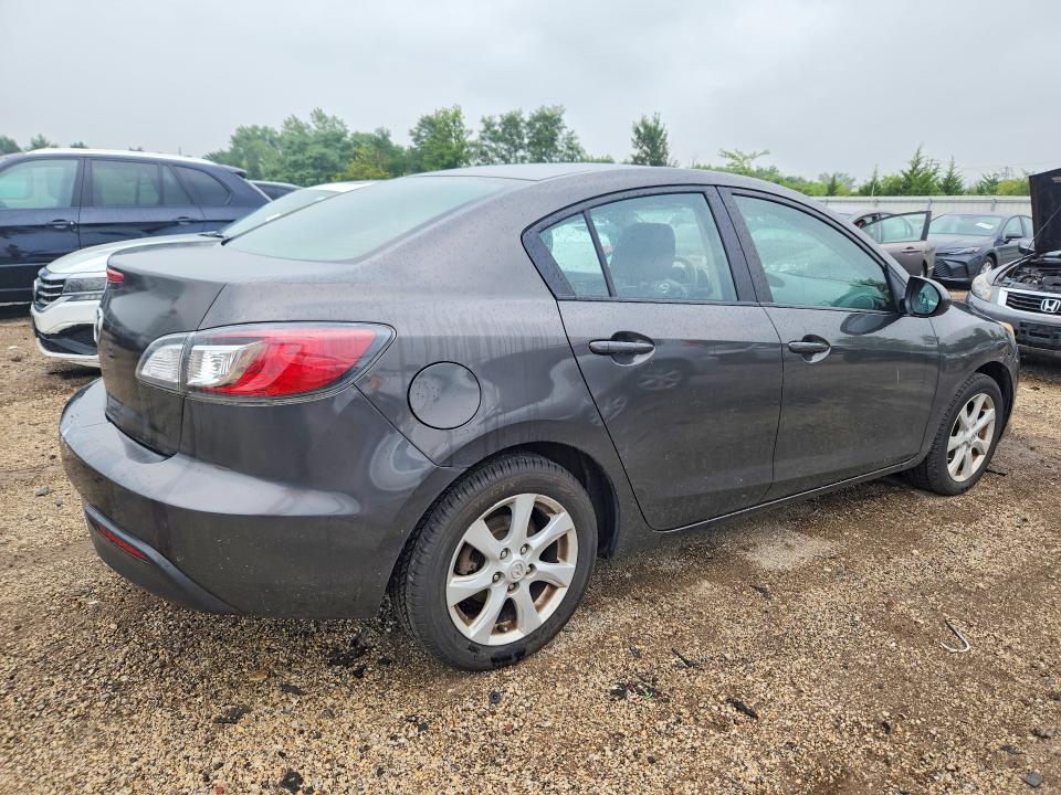 2010 Mazda 3 VIN JM1BL1SF9A1108104 COPART salvage auction — MINOR DENT/SCRATCHES, Il - Certificate Of Title, sold $1,100 on 2026-08-25 (photo 3)