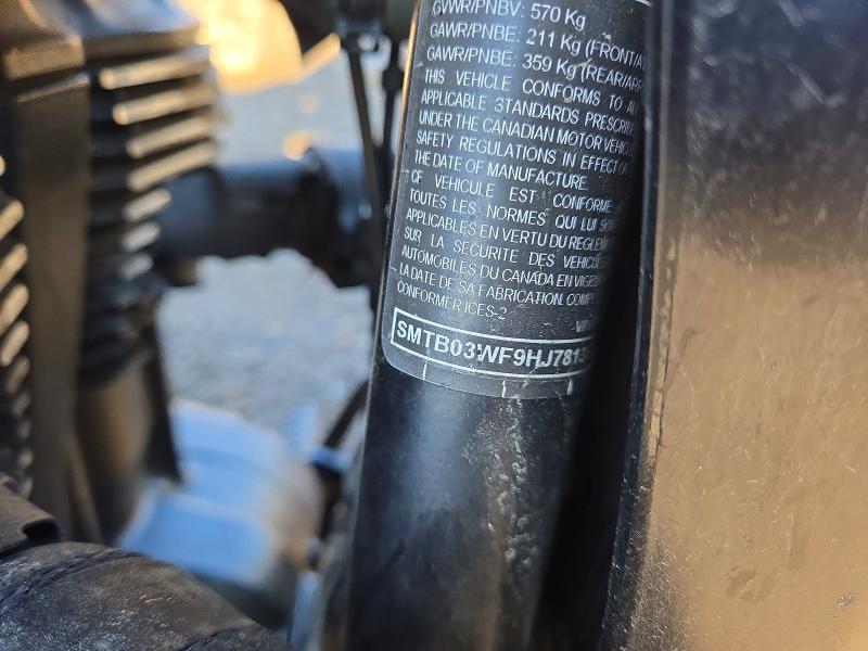 2017 Triumph motorcycle Thunderbird VIN SMTB03WF9HJ781369 COPART salvage auction — FRONT END, QC - GRAVEMENT ACCIDENTE, sold $375 on 2026-09-08 (photo 9)
