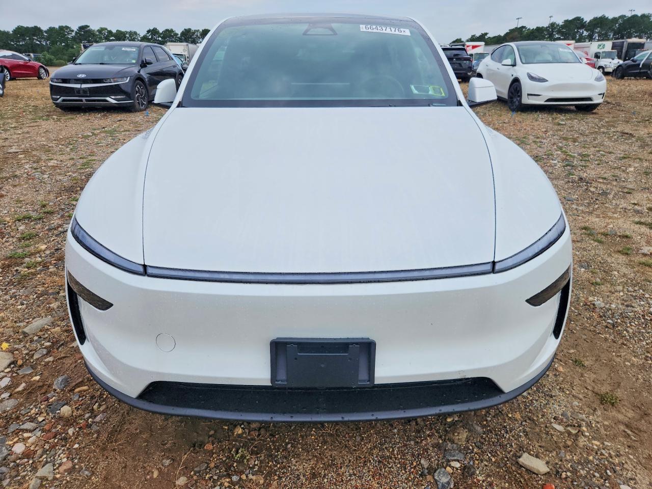 2026 Tesla Model Y VIN 7SAYGDEEXTA724973 COPART salvage auction — Rear End, Sm - Salvage Title, sold $26,250 on 2026-09-25 (photo 5)