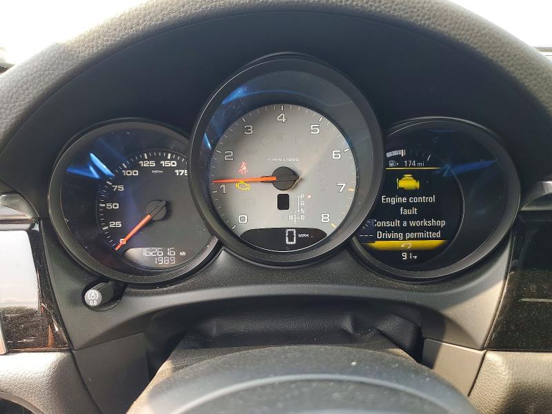 2016 Porsche Macan VIN WP1AB2A58GLB41233 COPART salvage auction — MINOR DENT/SCRATCHES, Nj - Certificate Of Title, sold $2,650 on 2026-08-18 (photo 9)