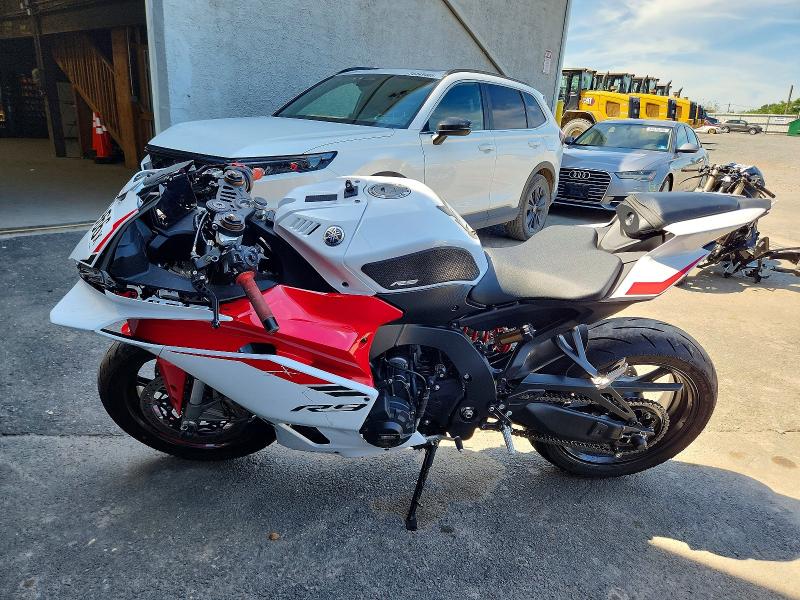 2025 Yamaha VIN JYARNA3E2SA000953 COPART salvage auction — FRONT END, NJ - CERT OF TITLE-SALVAGE, sold $2,800 on 2026-10-16 (photo 3)