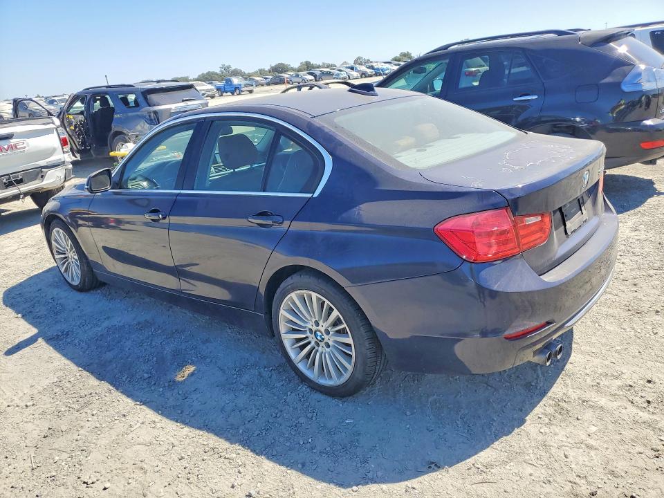 2012 BMW 3er VIN WBA3A5C54CF257031 COPART salvage auction — MINOR DENT/SCRATCHES, Ca - Dis/Dlr/Exp Only Clean Title, sold $1,600 on 2026-08-06 (photo 2)