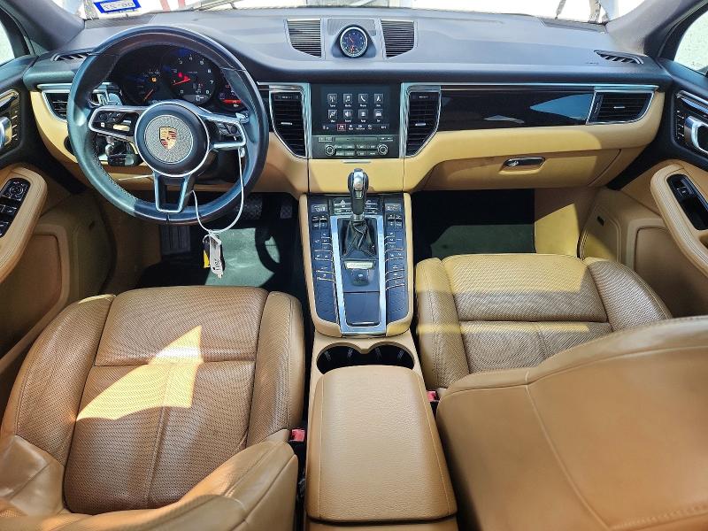 2017 Porsche Macan VIN WP1AA2A5XHLB00591 COPART salvage auction — WATER/FLOOD, Tx - Salvage Title-Flood Damage, sold $6,300 on 2026-08-27 (photo 8)