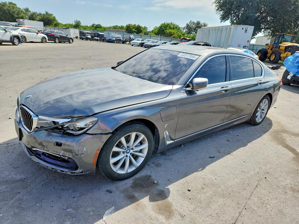 2017 BMW 7er VIN WBA7J2C5XHG497556 — COPART salvage auction photo