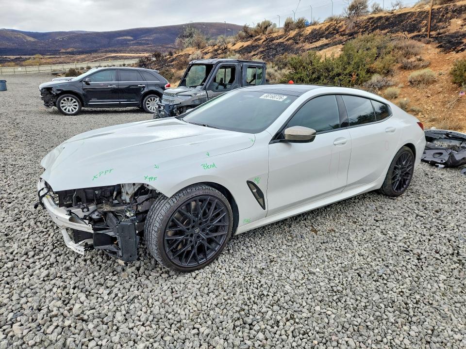 2022 BMW M8 VIN WBAGV8C09NCJ17394 — COPART salvage auction photo
