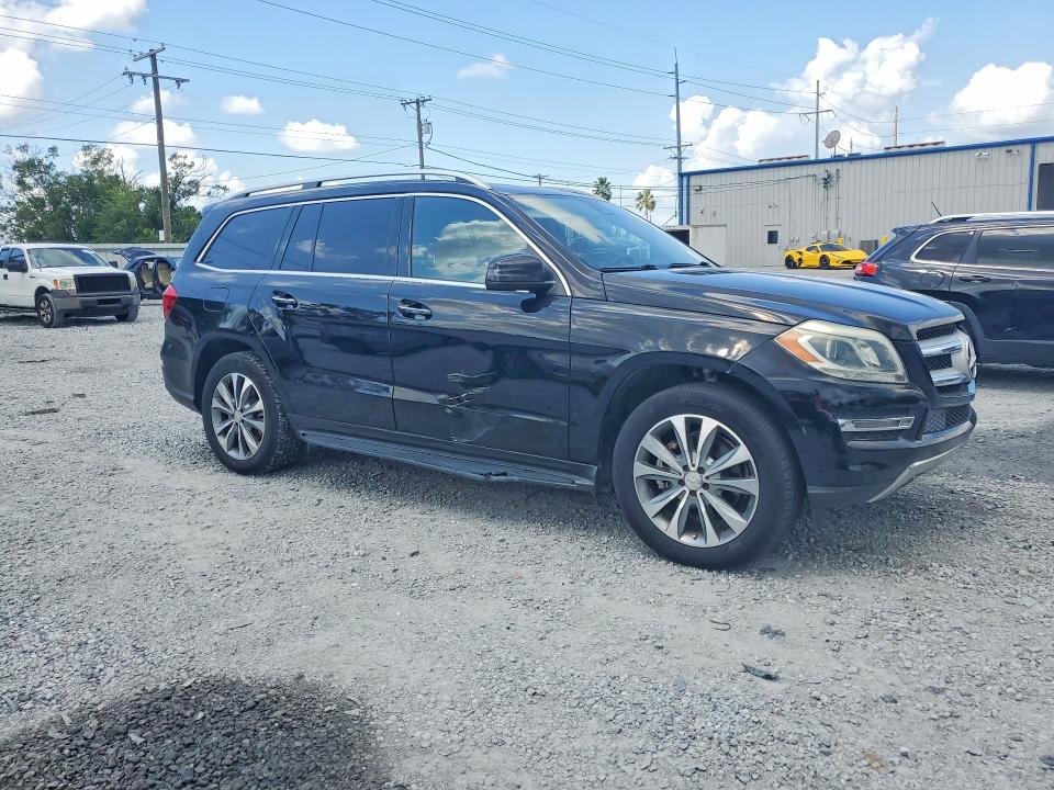 2016 Mercedes-benz VIN 4JGDF2EE5GA700595 COPART salvage auction — MINOR DENT/SCRATCHES, Fl - Certificate Of Title, sold $8,700 on 2026-08-27 (photo 4)
