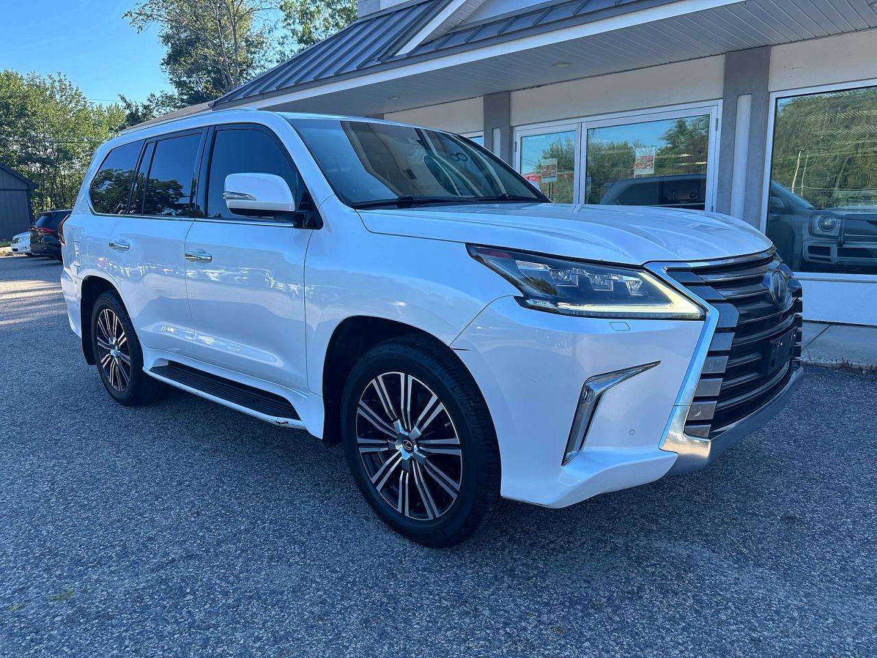 2018 Lexus Lx570 VIN JTJHY7AX8J4264042 COPART salvage auction — Minor Dent/Scratches, NY - CERTIFICATE OF TITLE (P), sold $46,000 on 2026-08-07 (photo 1)