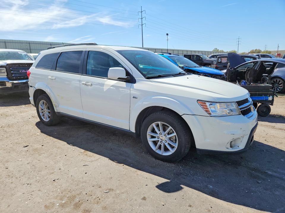 2017 Dodge Journey VIN 3C4PDDBG4HT575382 COPART salvage auction — SIDE, NM - CERT OF TITLE-SALVAGE, sold $800 on 2026-10-06 (photo 4)