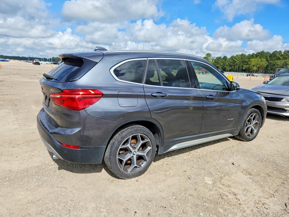 2016 BMW X1 VIN WBXHT3C31GP880843 COPART salvage auction — MINOR DENT/SCRATCHES, LA - CERTIFICATE OF TITLE (P), sold $800 on 2026-09-17 (photo 3)