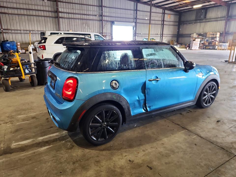 2017 Mini Cooper VIN WMWXP7C58H2A45424 COPART salvage auction — SIDE, Fl - Cert Of Title Slvg Rebuildable, sold $1,300 on 2026-08-19 (photo 3)