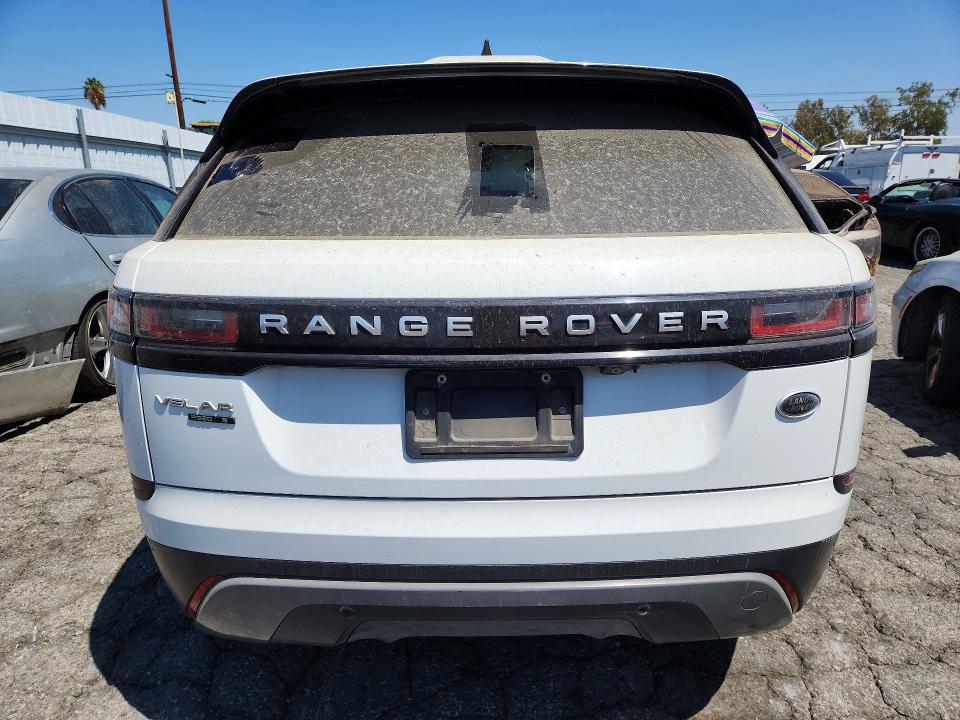 2018 Land rover RANGE ROVER VIN SALYB2RV0JA751076 COPART salvage auction — MINOR DENT/SCRATCHES, Ca - Dis/Dlr/Exp Only Clean Title (P), sold $6,100 on 2026-09-17 (photo 6)