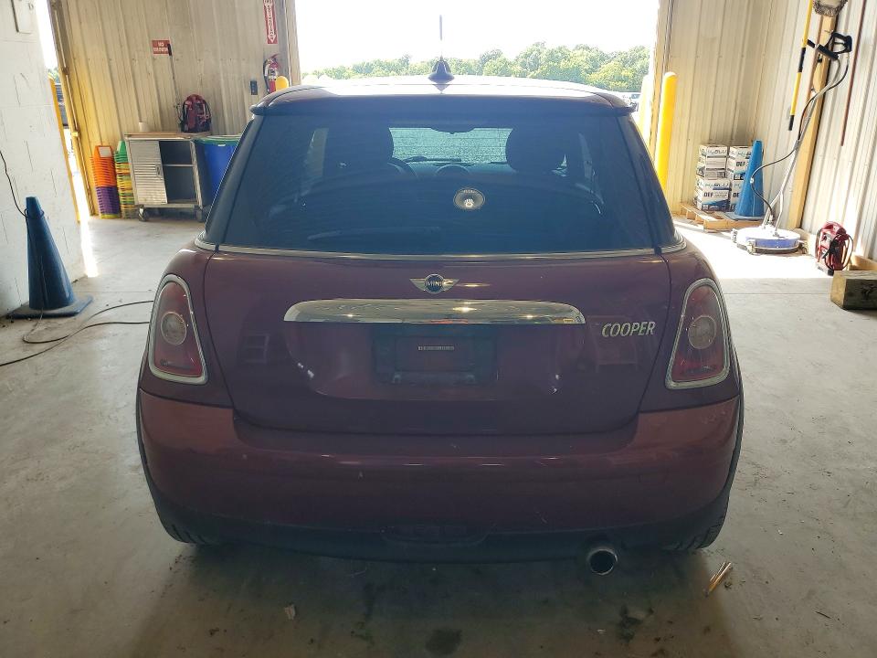 2009 Mini Cooper VIN WMWMF33559TW74212 COPART salvage auction — NORMAL WEAR, Mo - Certificate Of Title, sold $70 on 2026-08-18 (photo 6)