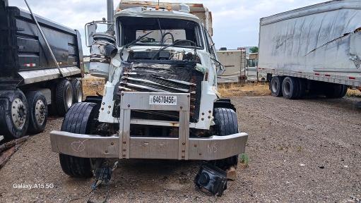 1999 Mack 600 rd600 VIN 1M2P324C8XM045904 COPART salvage auction — FRONT END, UT - SALVAGE CERTIFICATE, sold $1,200 on 2026-09-02 (photo 9)