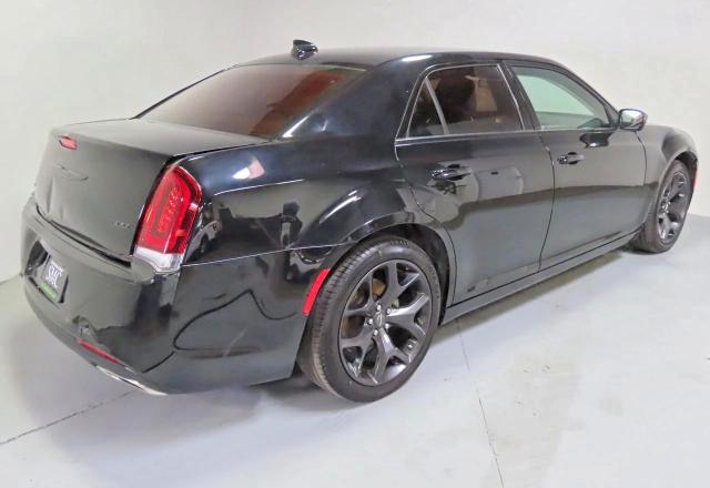 2022 Chrysler 300 VIN 2C3CCAAG0NH253607 COPART salvage auction — ALL OVER, TX - DIS/DLR/EXP ONLY CLEAN TITLE (P), sold $9,600 on 2026-09-10 (photo 3)