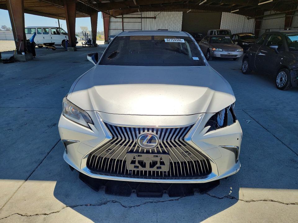 2019 Lexus ES VIN JTHB21B11K2004580 COPART salvage auction — FRONT END, CA - SALVAGE CERTIFICATE, sold $10,800 on 2026-08-24 (photo 5)