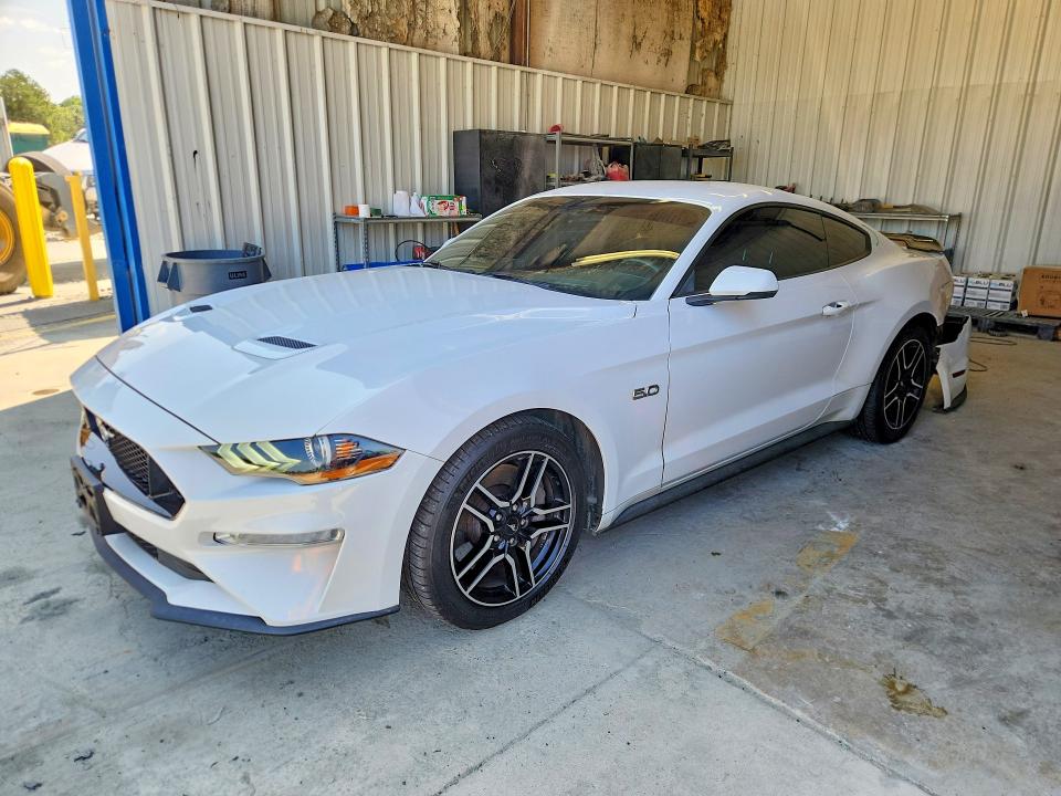 2020 Ford Mustang VIN 1FA6P8CF2L5123753 — COPART salvage auction photo