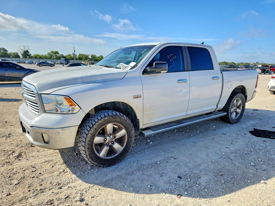 2015 Ram 1500 VIN 1C6RR7LT0FS717952 COPART salvage auction — MINOR DENT/SCRATCHES, TX - CERTIFICATE OF TITLE (P), sold $2,650 on 2026-10-04 (photo 1)