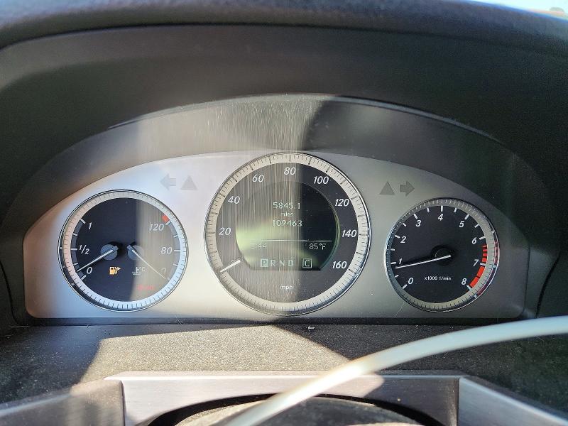 2010 Mercedes-benz Glk-class VIN WDCGG8HB2AF495826 COPART salvage auction — MINOR DENT/SCRATCHES, OR - CERTIFICATE OF TITLE, sold $800 on 2026-08-18 (photo 9)