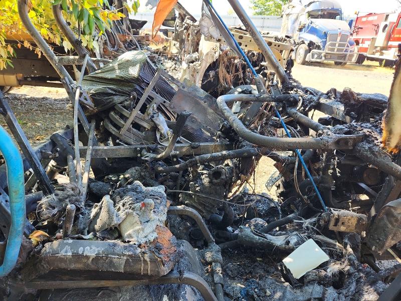 2016 Can-am Commander VIN 3JBKKAP2XGJ001748 COPART salvage auction — BURN, OR - SALVAGE TITLE CERTIFICATE, sold $150 on 2026-10-05 (photo 5)