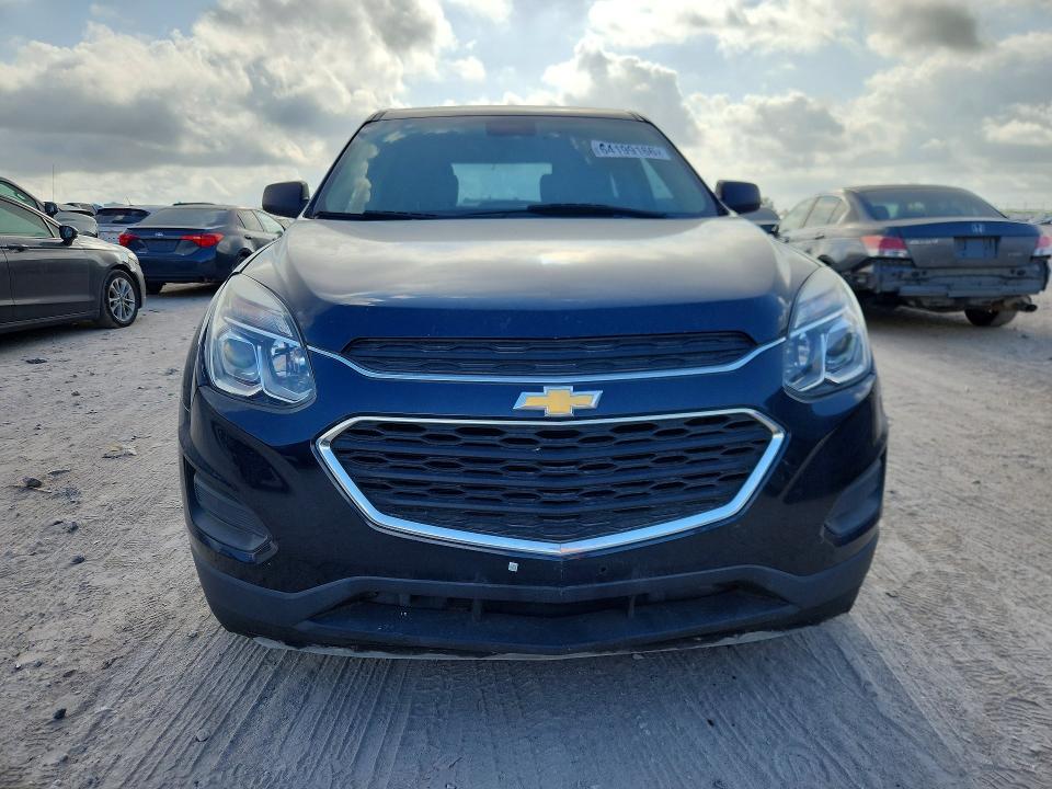 2017 Chevrolet Equinox VIN 2GNALBEK9H1559846 COPART salvage auction — MINOR DENT/SCRATCHES, Tx - Certificate Of Title, sold $1,200 on 2026-08-20 (photo 5)