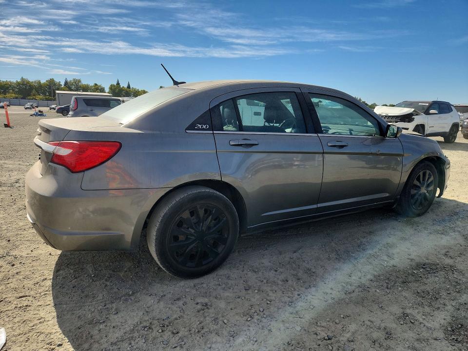 2012 Chrysler 200 VIN 1C3CCBAB1CN145110 COPART salvage auction — FRONT END, Ca - App For Dup Salvage Or Ac, sold $150 on 2026-09-01 (photo 3)