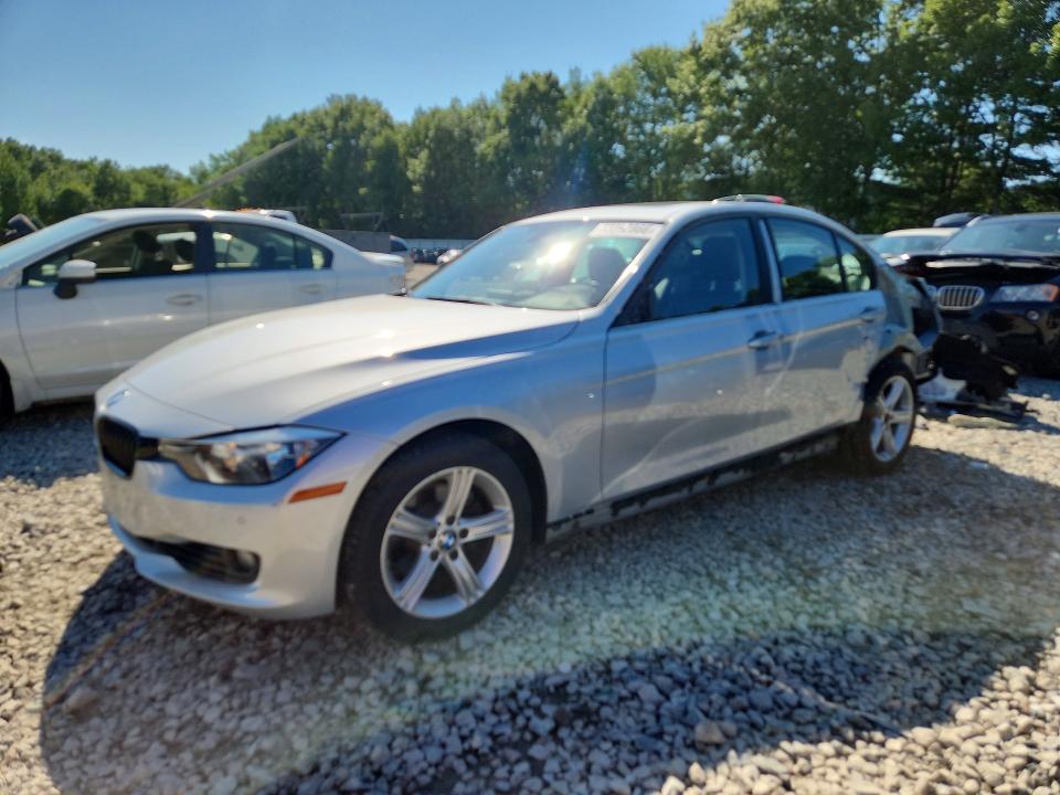 2014 BMW VIN WBA3B5C50EP542903 COPART salvage auction — REAR END, Ma - Cert Of Title-Reconstrctd Coll, sold $950 on 2026-08-12 (photo 1)