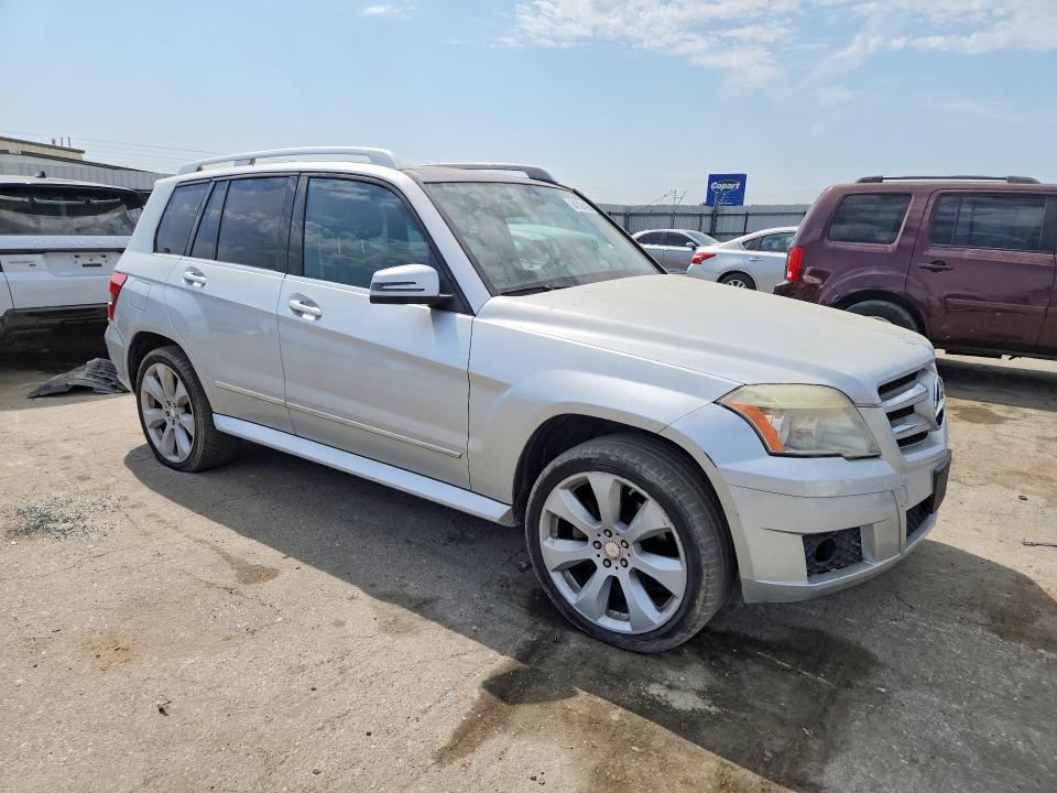 2010 Mercedes-benz Glk-klasse VIN WDCGG5GB7AF350555 COPART salvage auction — MINOR DENT/SCRATCHES, CA - DLR/DIS/EXP ONLY SALVAGE TITLE, sold $850 on 2026-08-21 (photo 4)