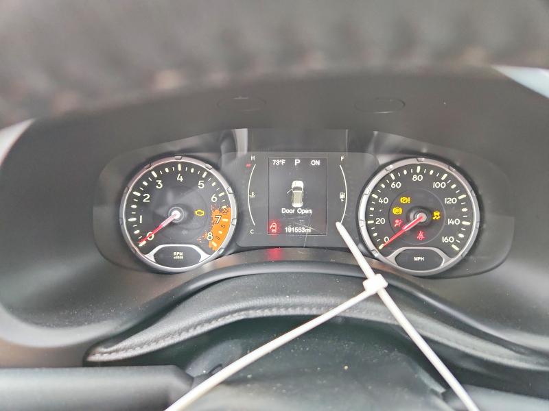 2016 Jeep Renegade VIN ZACCJABT8GPC67639 COPART salvage auction — FRONT END, OK - CERT OF TITLE-REPOSSESSION, sold $225 on 2026-08-19 (photo 9)