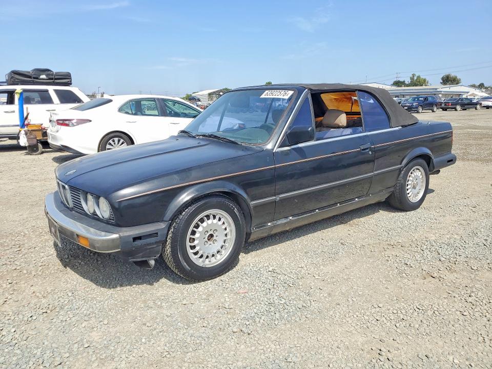 1989 BMW 3er VIN WBABB2309KEC18471 COPART salvage auction — SIDE, CA - DIS/DLR/EXP ONLY CLEAN TITLE (P), sold $1,600 on 2026-08-21 (photo 1)
