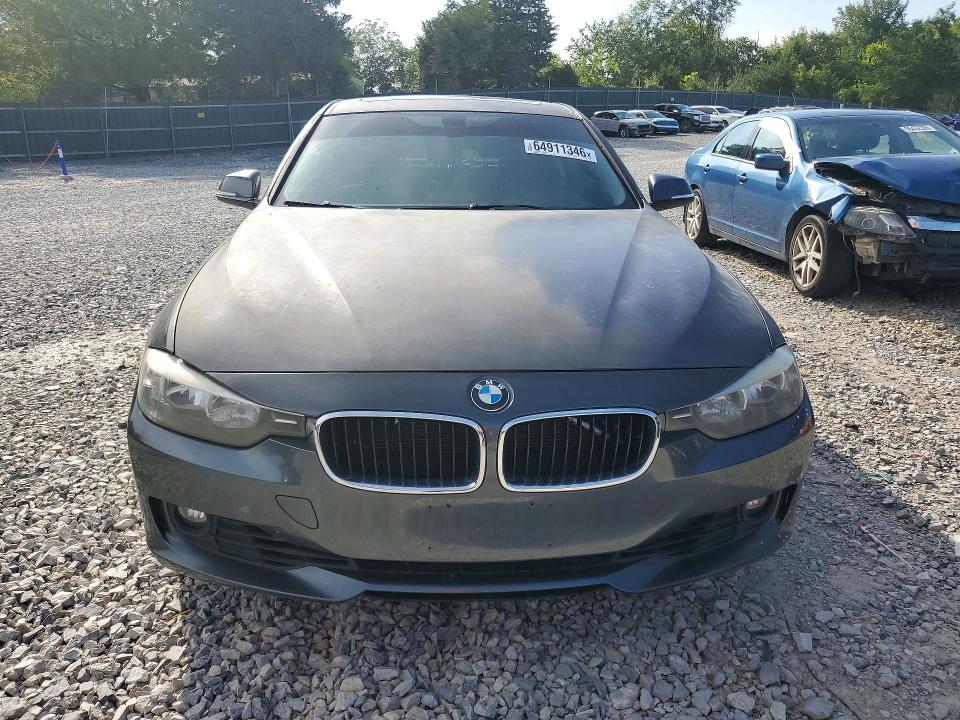 2013 BMW 3er VIN WBA3B5G55DNS02795 COPART salvage auction — MECHANICAL, Tn - Certificate Of Title, sold $425 on 2026-08-20 (photo 5)