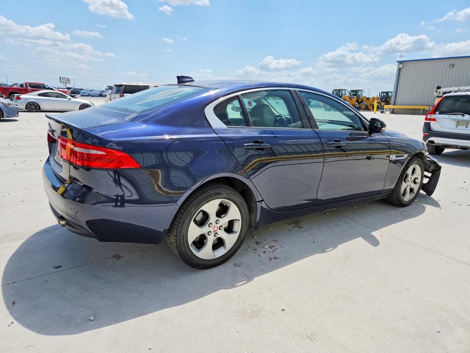 2017 Jaguar Xe VIN SAJAR4BG5HA975791 COPART salvage auction — FRONT END, Mt - Cert Of Title-Rebuilt Salvage, sold $225 on 2026-09-11 (photo 3)