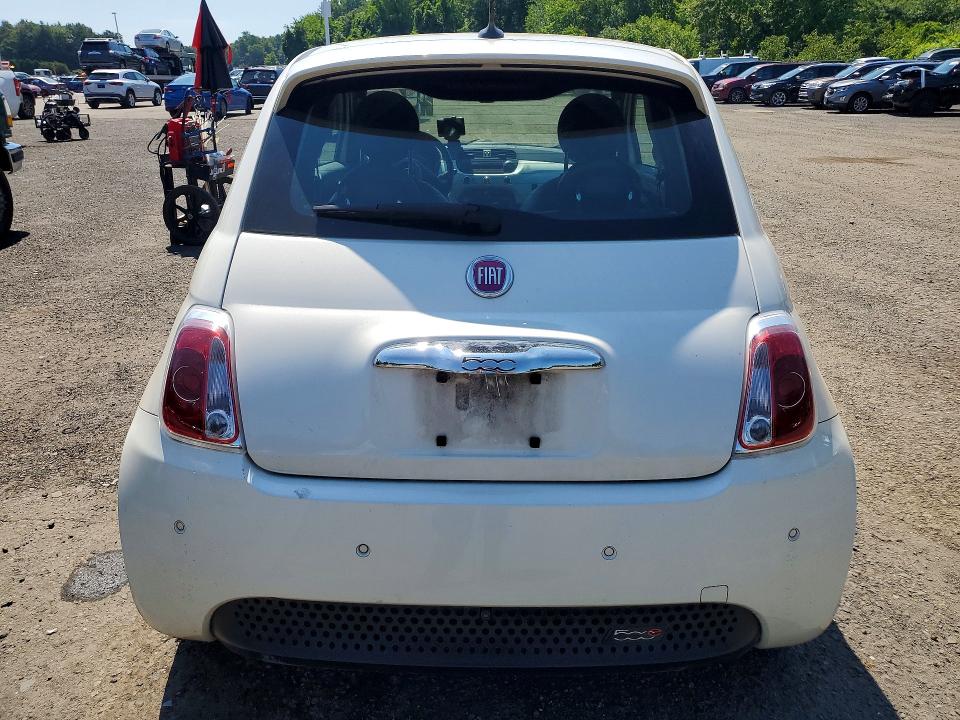 2014 Fiat 500 VIN 3C3CFFGEXET172972 COPART salvage auction — MINOR DENT/SCRATCHES, Ct - Certificate Of Title (P), sold $1,500 on 2026-08-11 (photo 6)
