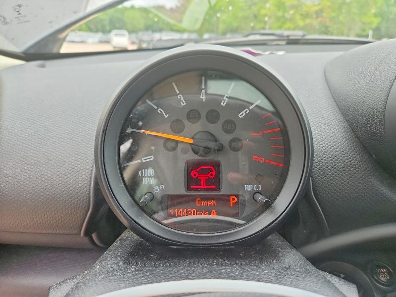 2015 Mini Cooper VIN WMWZC3C52FWT04473 COPART salvage auction — WATER/FLOOD, Nc - Salvage Certificate Of Title, sold $625 on 2026-08-14 (photo 9)