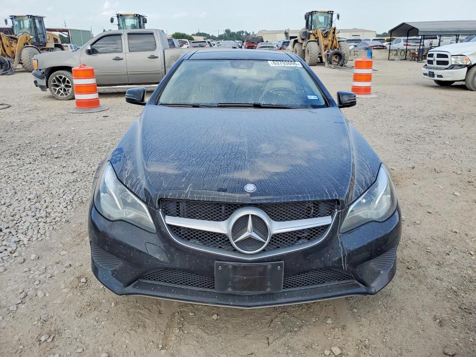 2014 Mercedes-benz E-klasse VIN WDDKJ5KB7EF270788 COPART salvage auction — REAR END, Tx - Salvage Vehicle Title, sold $3,150 on 2026-08-13 (photo 5)