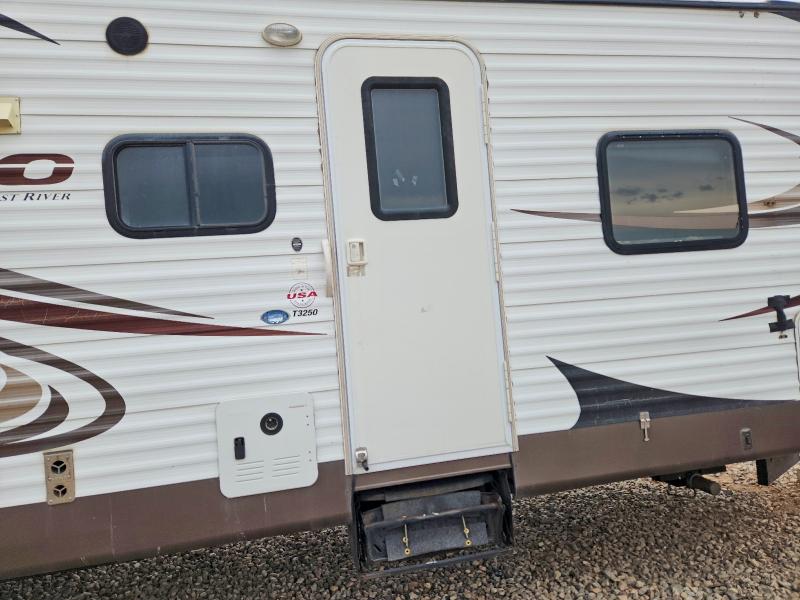 2014 Forest river Evo 2700 VIN 4X4TSJJ2XEC012069 COPART salvage auction — VANDALISM, WY - CERTIFICATE OF TITLE, sold $3,550 on 2026-09-25 (photo 5)