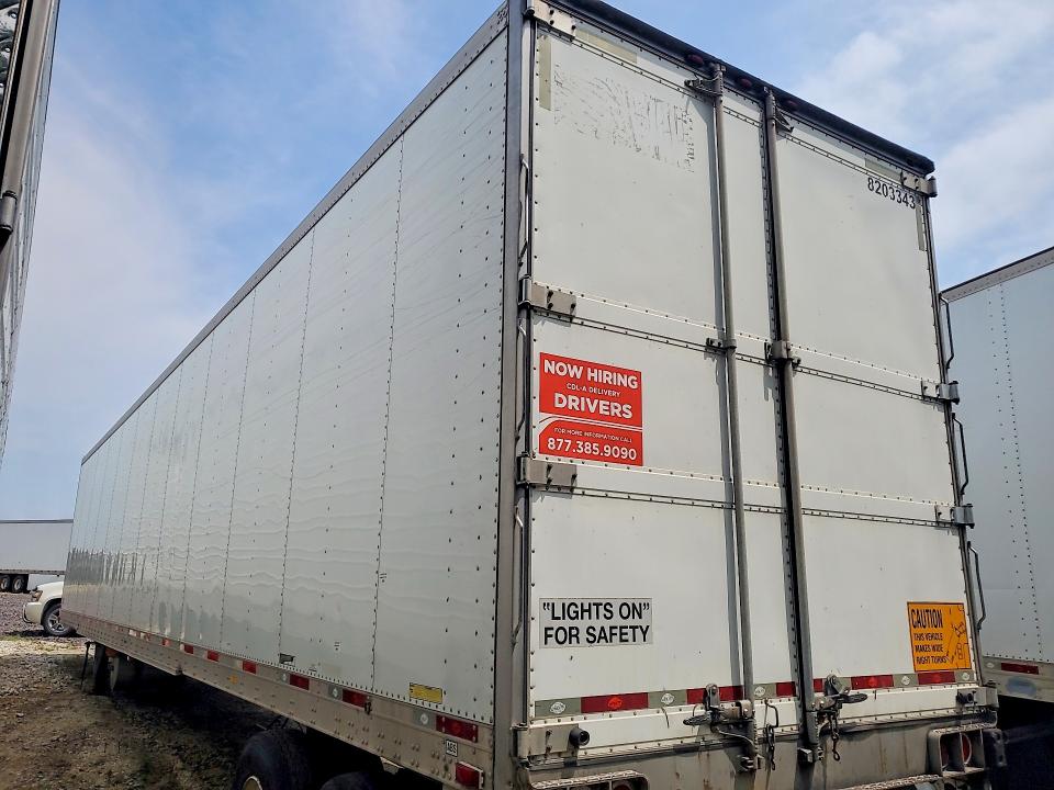 2014 Utility Trailer VIN 1UYVS248XEM771806 COPART salvage auction — MECHANICAL, IL - CERTIFICATE OF TITLE, sold $2,800 on 2026-09-22 (photo 2)
