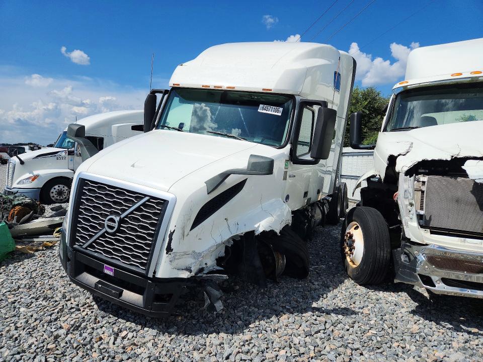 2024 Volvo VIN 4V4NC9EH5RN631606 — COPART salvage auction photo
